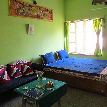 Pubali Homestay ボルプル エクステリア 写真